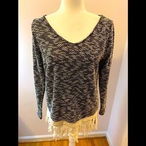 Entro black/cream tunic with fringe, size S